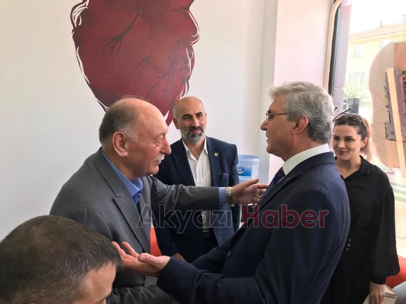 Akyazı Sağlık kabini yeni yerinde hizmete başladı