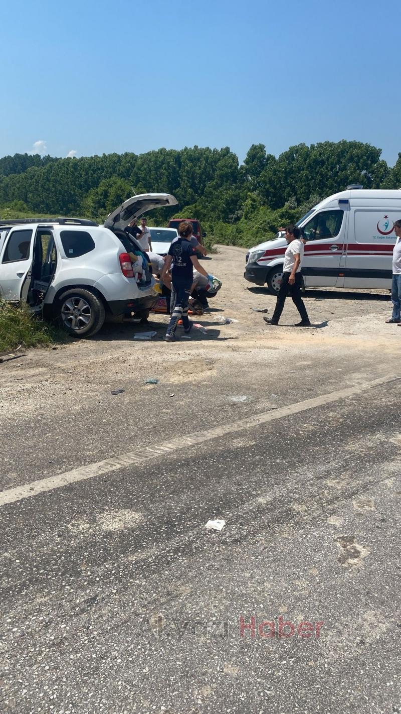 D100 de kaza trafik çift yönlü durdu: 10 yaralı