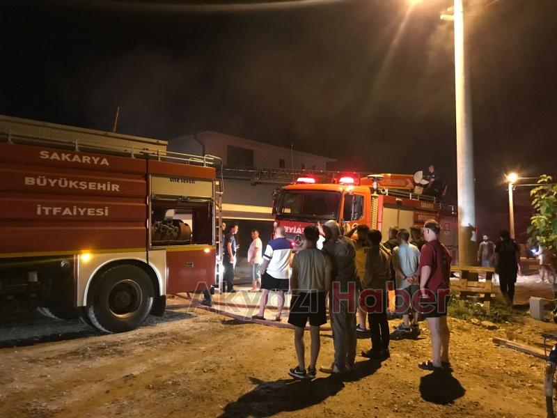 Akyazı Ömercikler mahallesinde Yangın