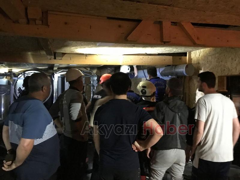 Akyazı Ömercikler mahallesinde Yangın