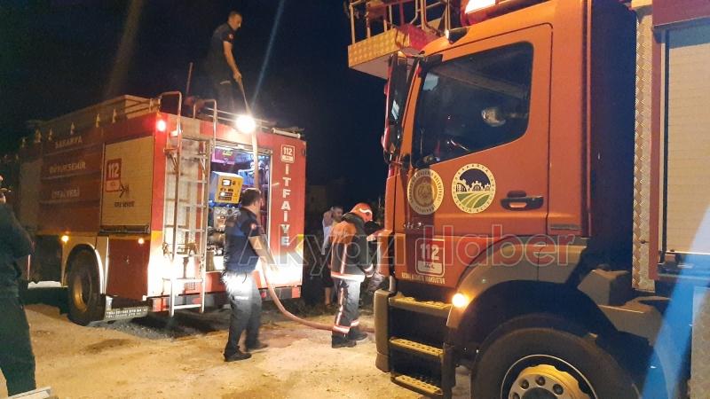 Akyazı Ömercikler mahallesinde Yangın