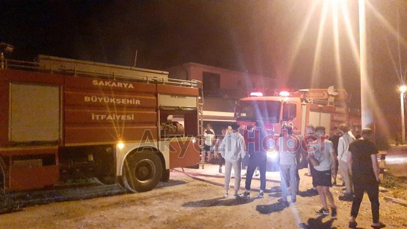 Akyazı Ömercikler mahallesinde Yangın