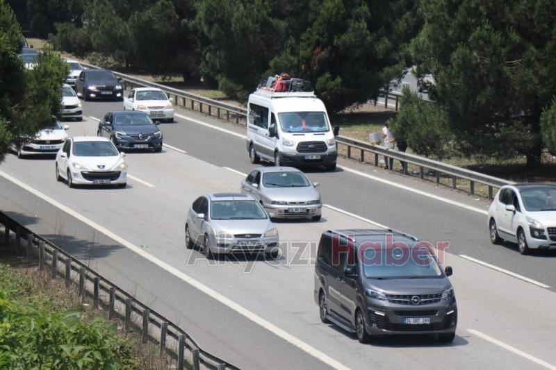 Otoyolda tatil yoğunluğu devam ediyor