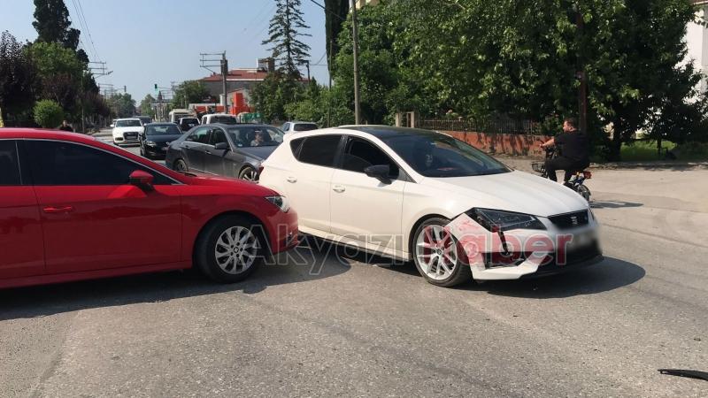 Ada Caddesi'nde kaza yaralanan olmadı