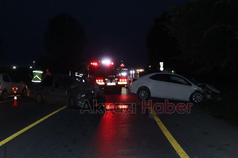 Akyazıda feci kaza: 4 yaralı