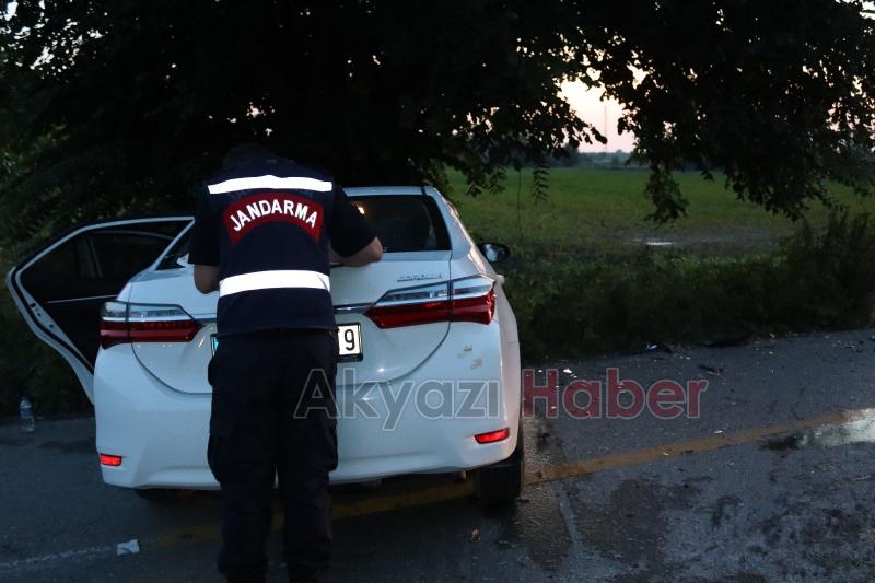 Akyazıda feci kaza: 4 yaralı