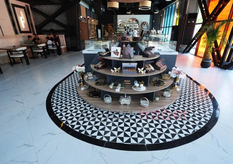 Büyükşehirin markası Nehir Çikolatası vitrinlerde satışta