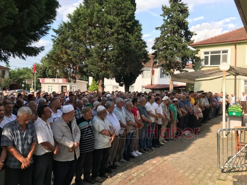 Halit Sandıkçıoğlu dualarla defnedildi.    