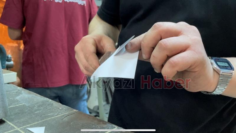 Normal günde 20, Kurban Bayramında 600 adet bıçak biliyorlar