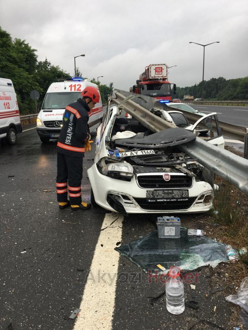 Bariyer aracın içinden geçti: 3 yaralı