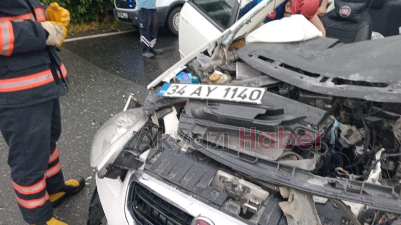 Bariyer aracın içinden geçti: 3 yaralı