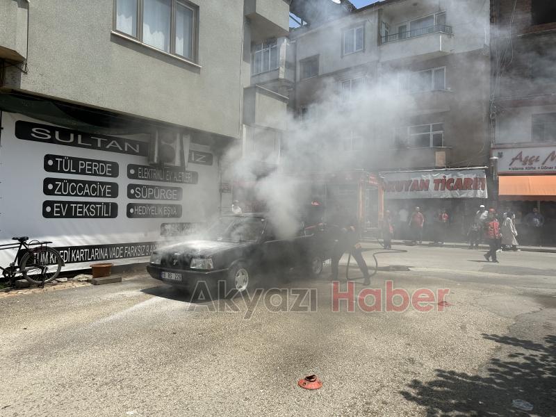 Otomobili kül olmaktan itfaiye kurtardı