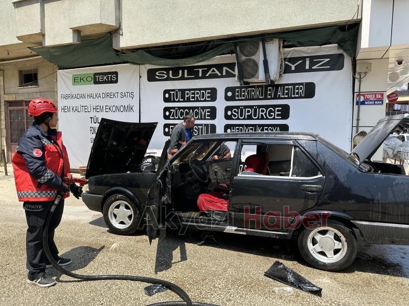 Otomobili kül olmaktan itfaiye kurtardı