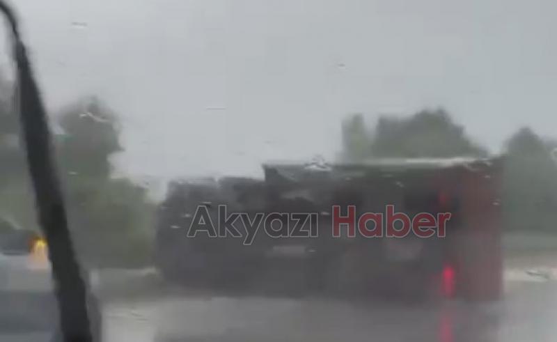 Kamyon devrildi sürücü yara almadan kurtuldu