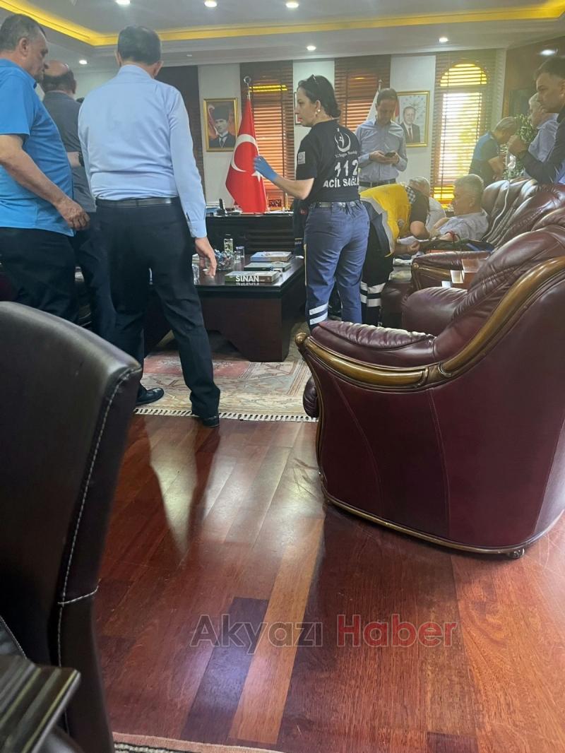 Belediye Başkanının makamında iş adamını silahla vurdu