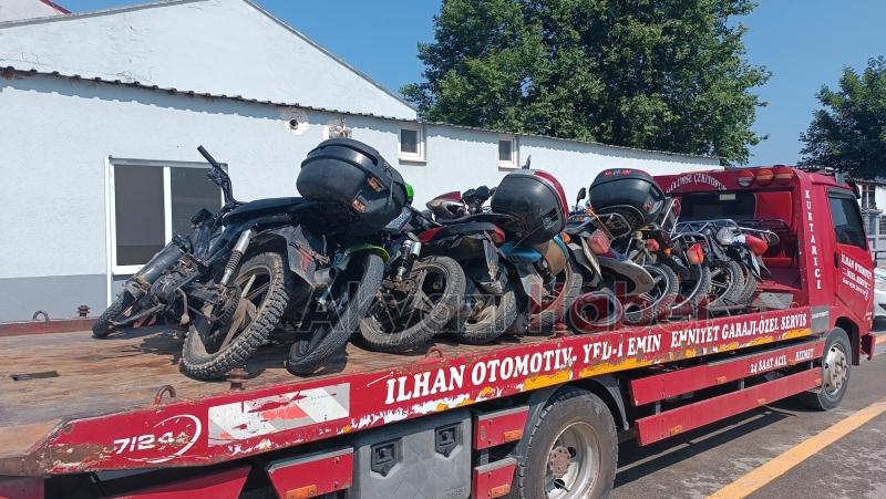 Akyazı'da jandarma trafik timleri huzur bozan motosikletleri topladı