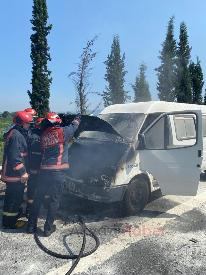 Minibüste yangın çıktı