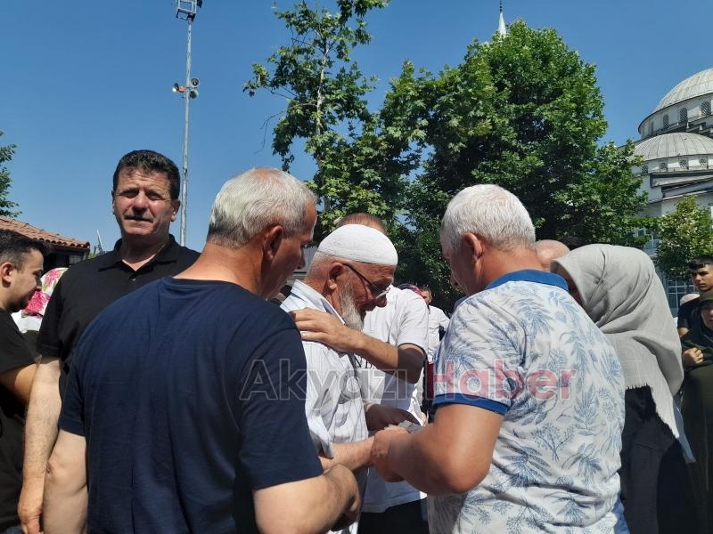 Akyazı'da hacılar için karşılama töreni