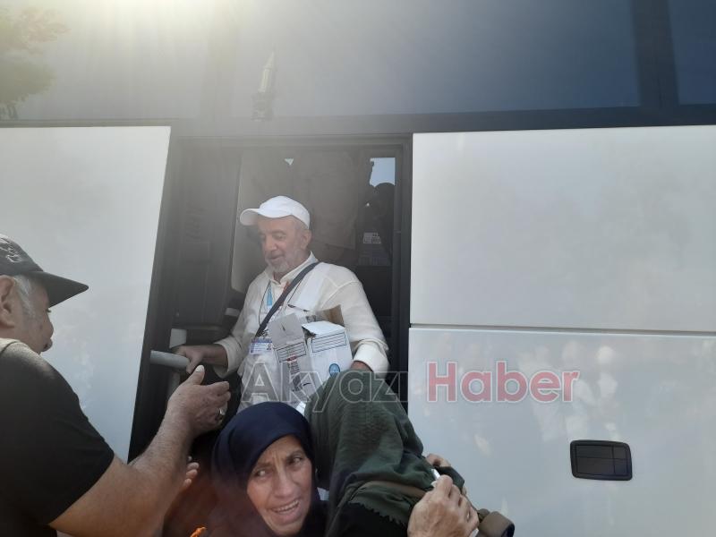 Akyazı'da hacılar için karşılama töreni