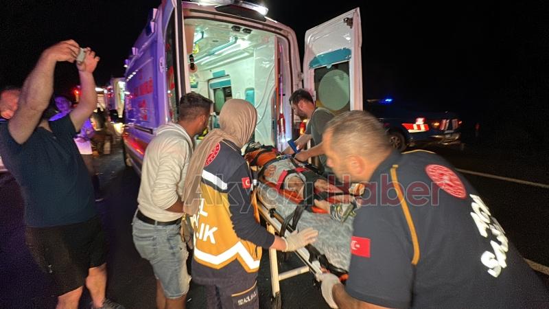 TEM Otoyolunda 5 araçlı kaza:14 yaralı