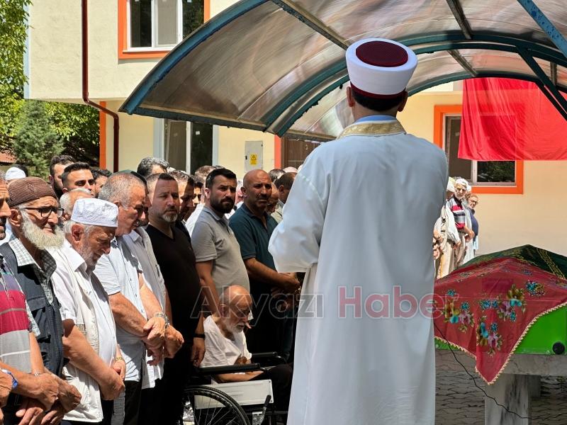 Nuray Şahin defnedildi