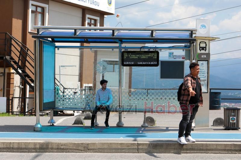 Büyükşehir akıllı durakları devreye aldı