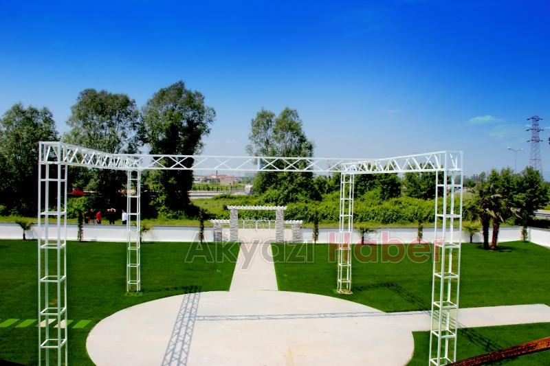 Yakıcı Garden ile en mutlu gününüzü taçlandırın