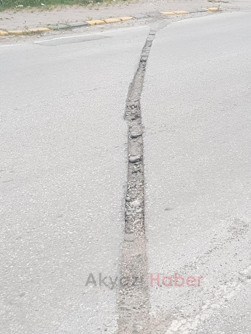 İnternet altyapısı için açılan çukurlar tehlike oluşturuyor