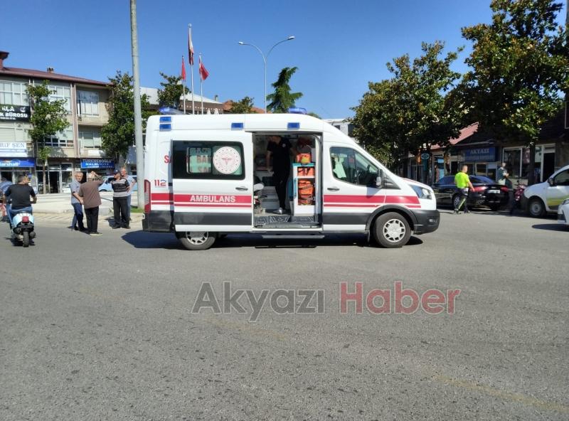 Araca çarpan motosikletli yaralandı