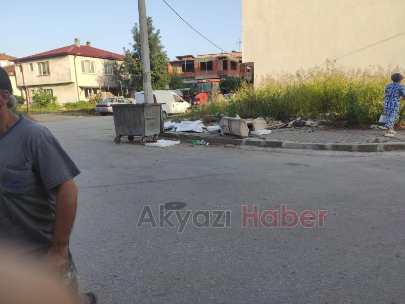 Çöp isyanı devam ediyor