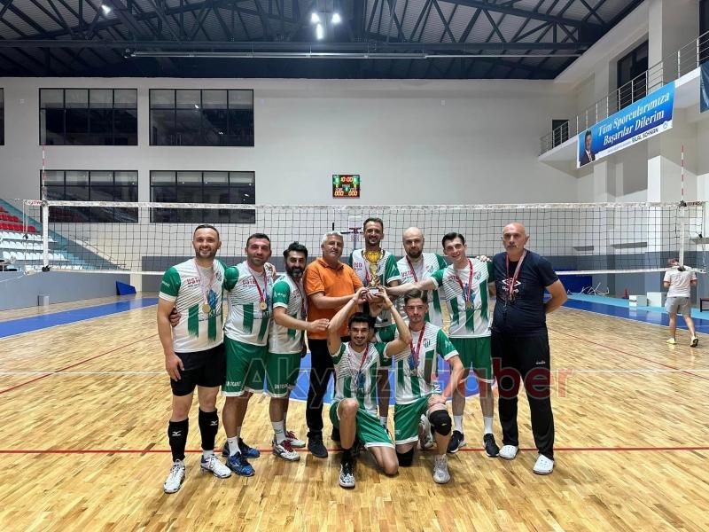 Akyazıda voleybol turnuvası