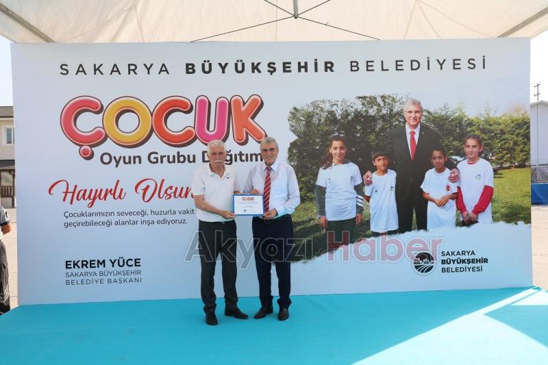 81 mahalleye oyun grupları teslim edildi