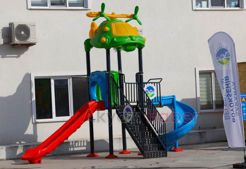 81 mahalleye oyun grupları teslim edildi