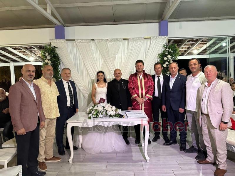 Naim Yolcu hayatını Esra Akgül ile birleştirdi