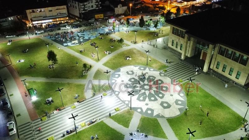 Akyazılılar parka akın etti