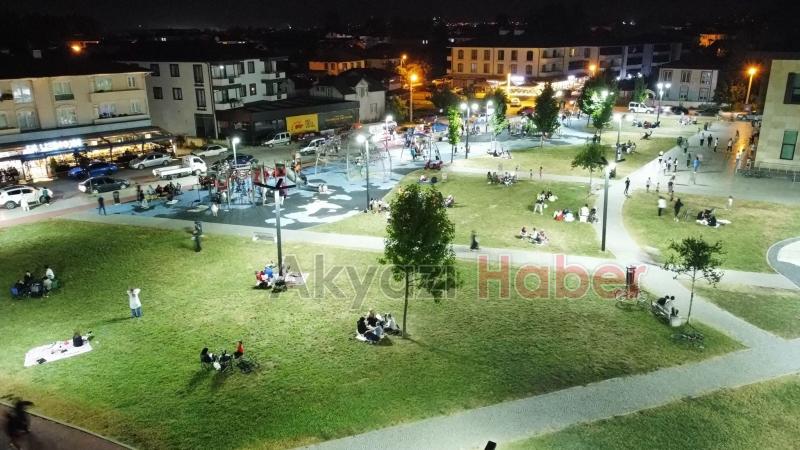 Akyazılılar parka akın etti