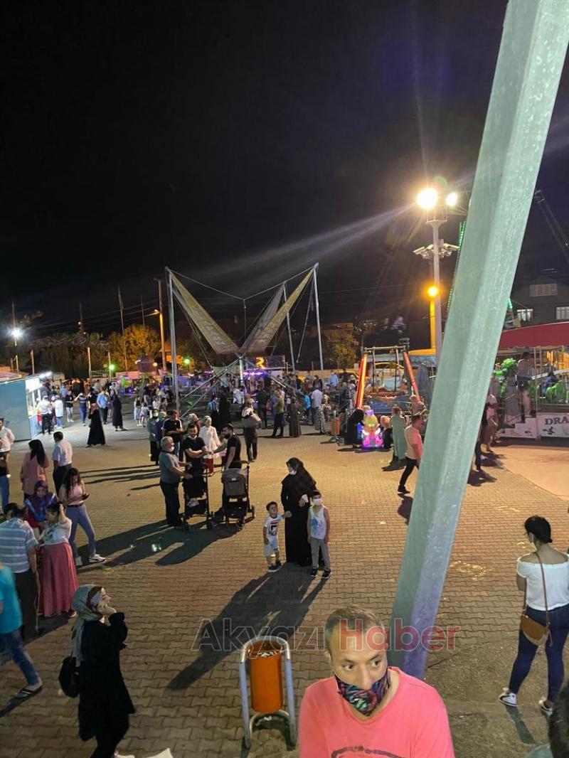 Eğlence'nin adresinde aşure ziyafeti