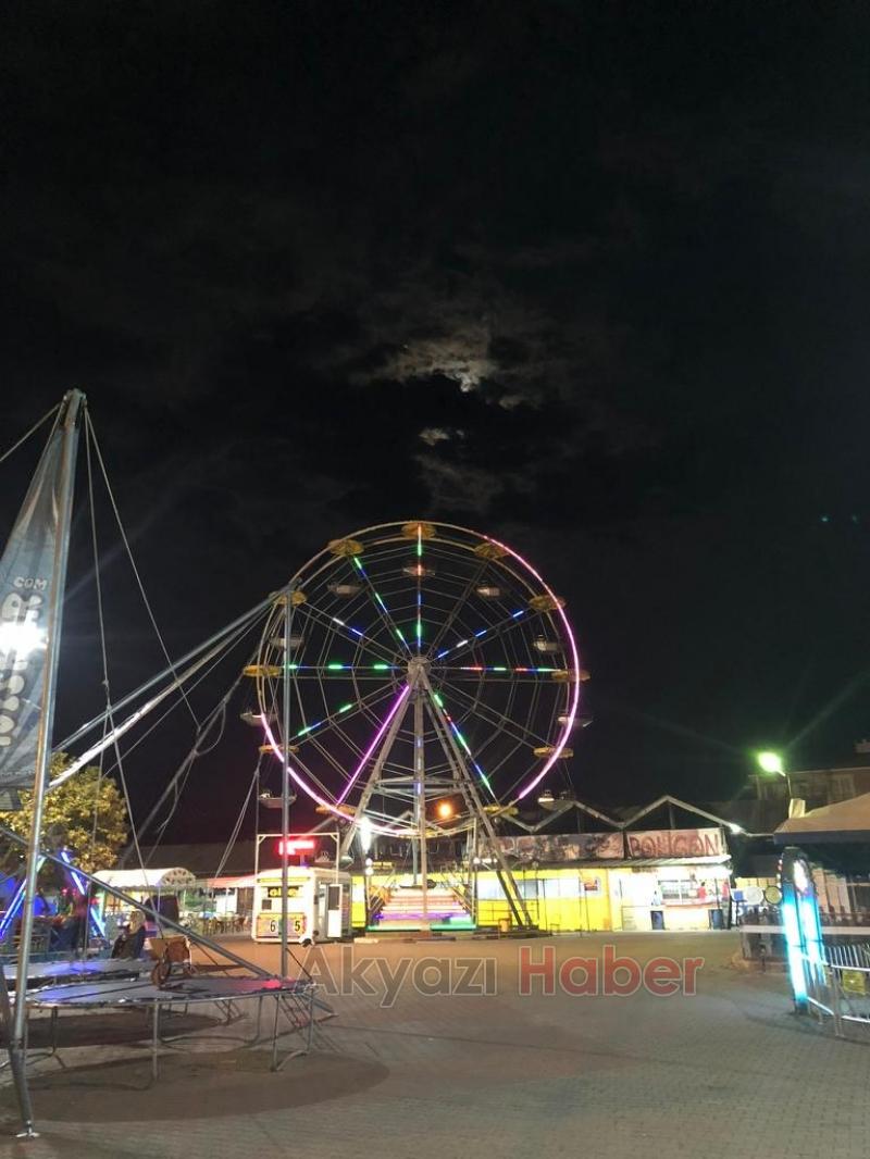 Eğlence'nin adresinde aşure ziyafeti