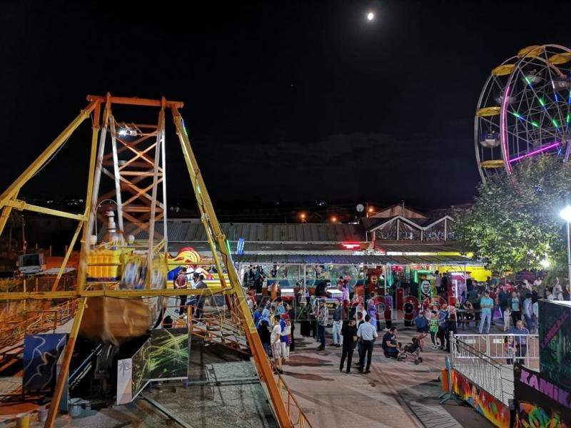 Eğlence'nin adresinde aşure ziyafeti