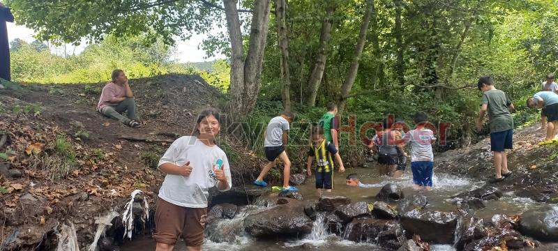 Yaz Kur'an Kursuna katılan öğrencilere piknik