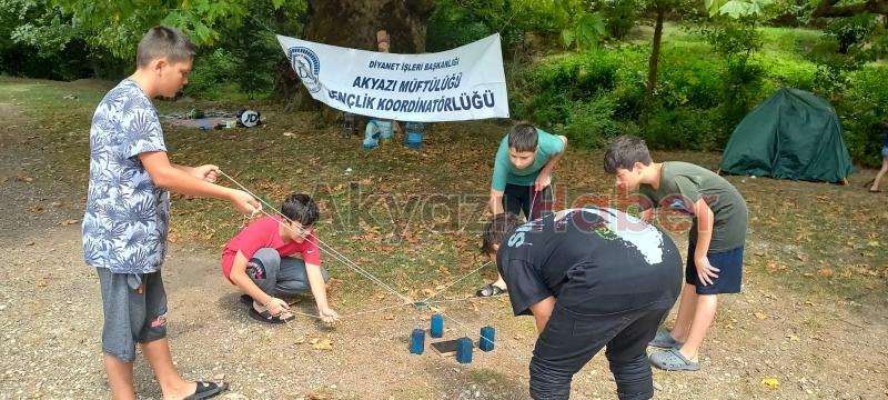 Yaz Kur'an Kursuna katılan öğrencilere piknik