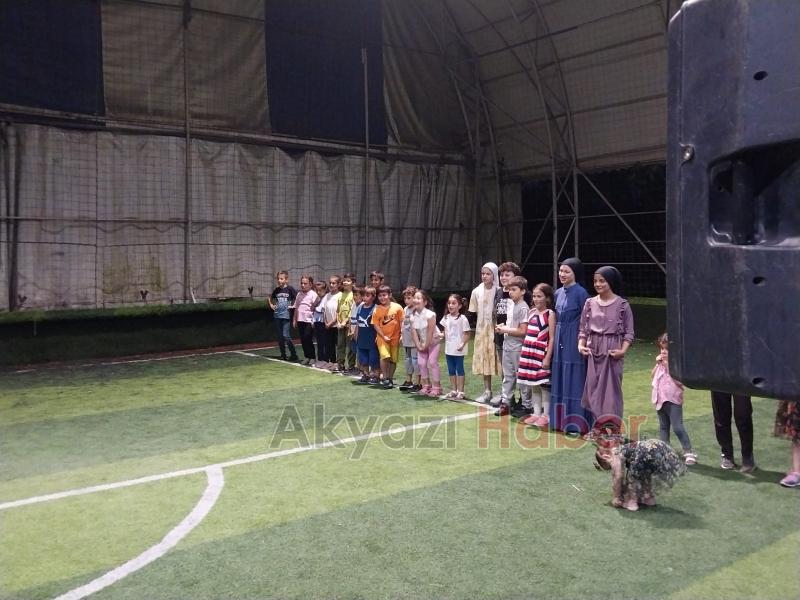 Kuran Kursu öğrencileri için şenlik