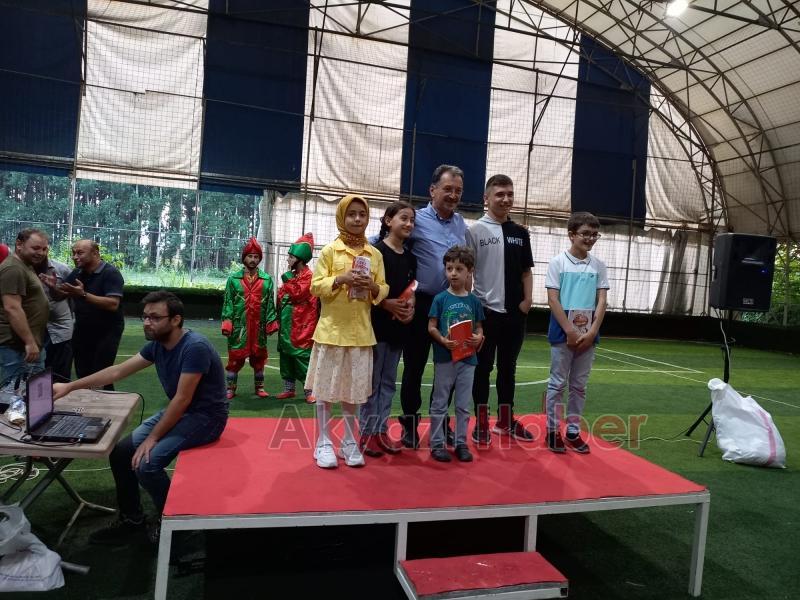 Kuran Kursu öğrencileri için şenlik