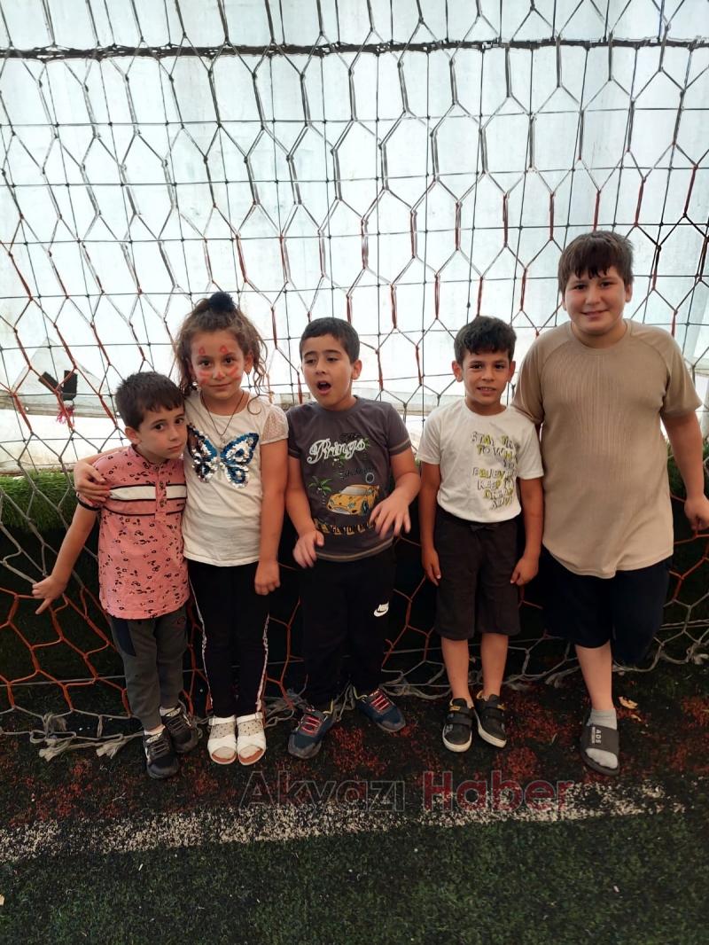 Kuran Kursu öğrencileri için şenlik