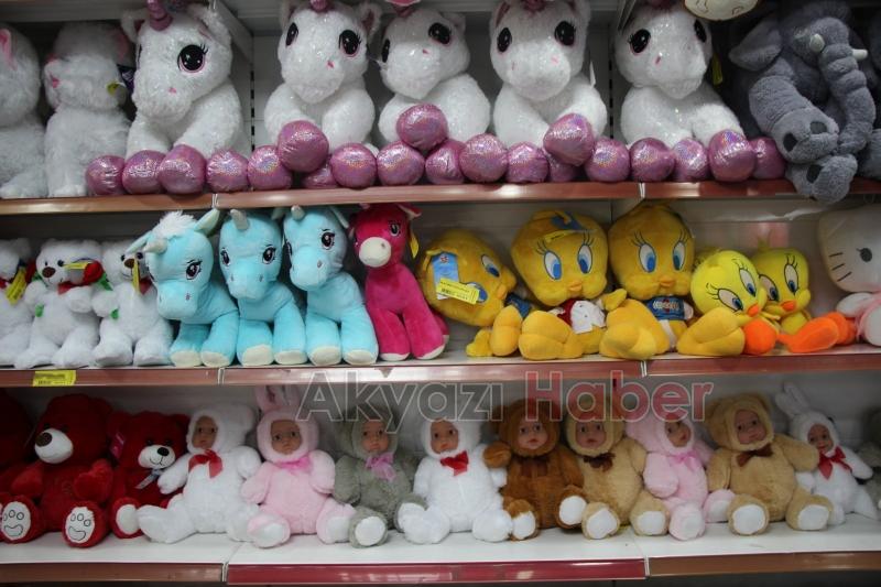 Akyazı'nın ilk ve tek oyuncak mağazası