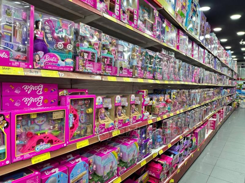 Akyazı'nın ilk ve tek oyuncak mağazası