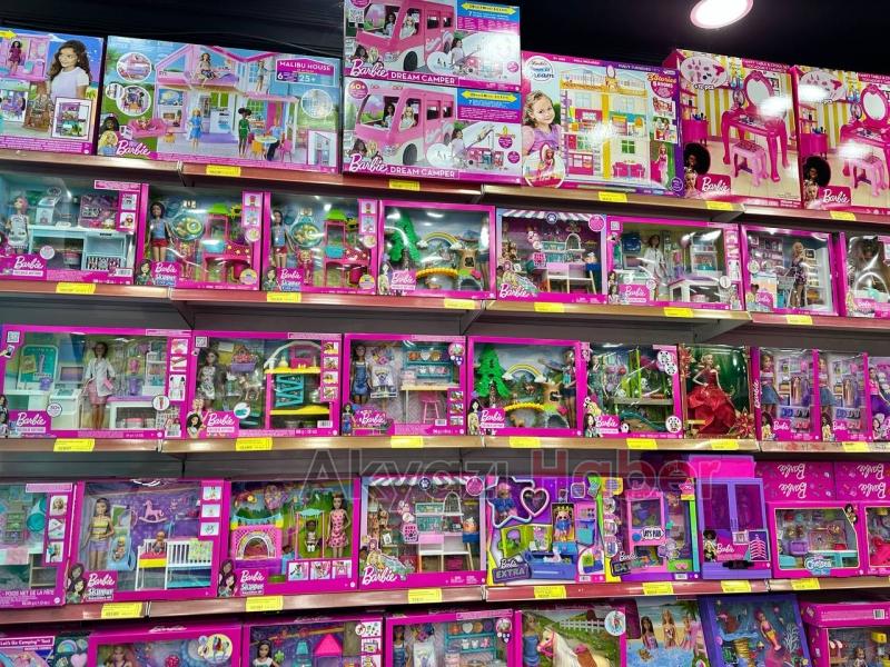 Akyazı'nın ilk ve tek oyuncak mağazası