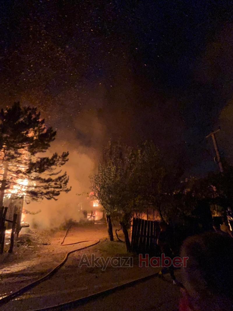Taşburun'da büyük yangın