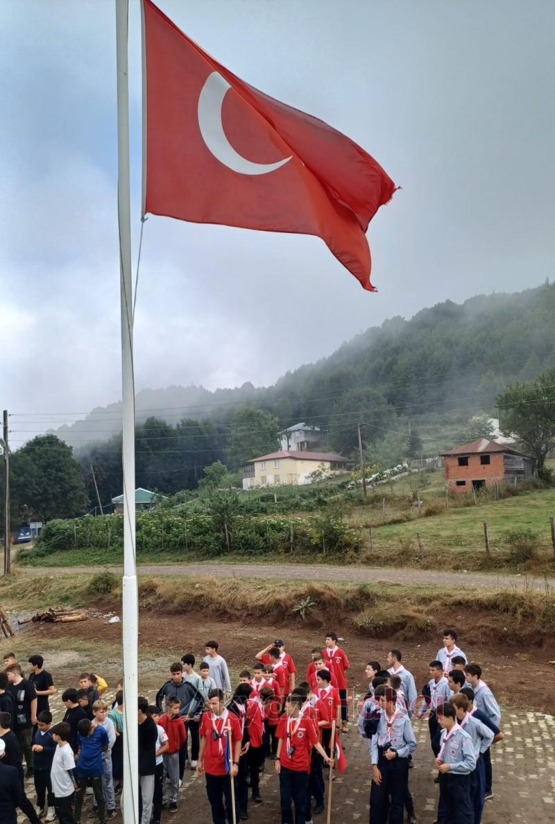 Keremali'de kamp yaptılar