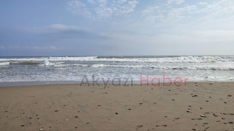 Sakarya'da denize girişlere bugün de yasak geldi